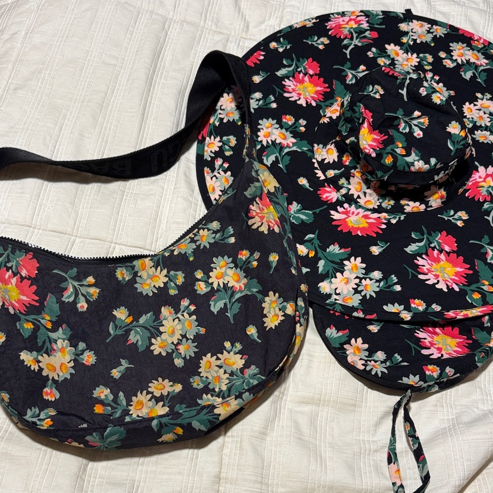 BAGGU Rhian Daisy Laura Ashley Medium Crescent and Packable Sun Hat Set